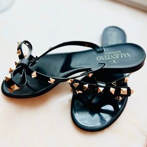 Valentino Rockstud Bow Jelly Thong Sandals women’s size 6 (36) shoe flip flop